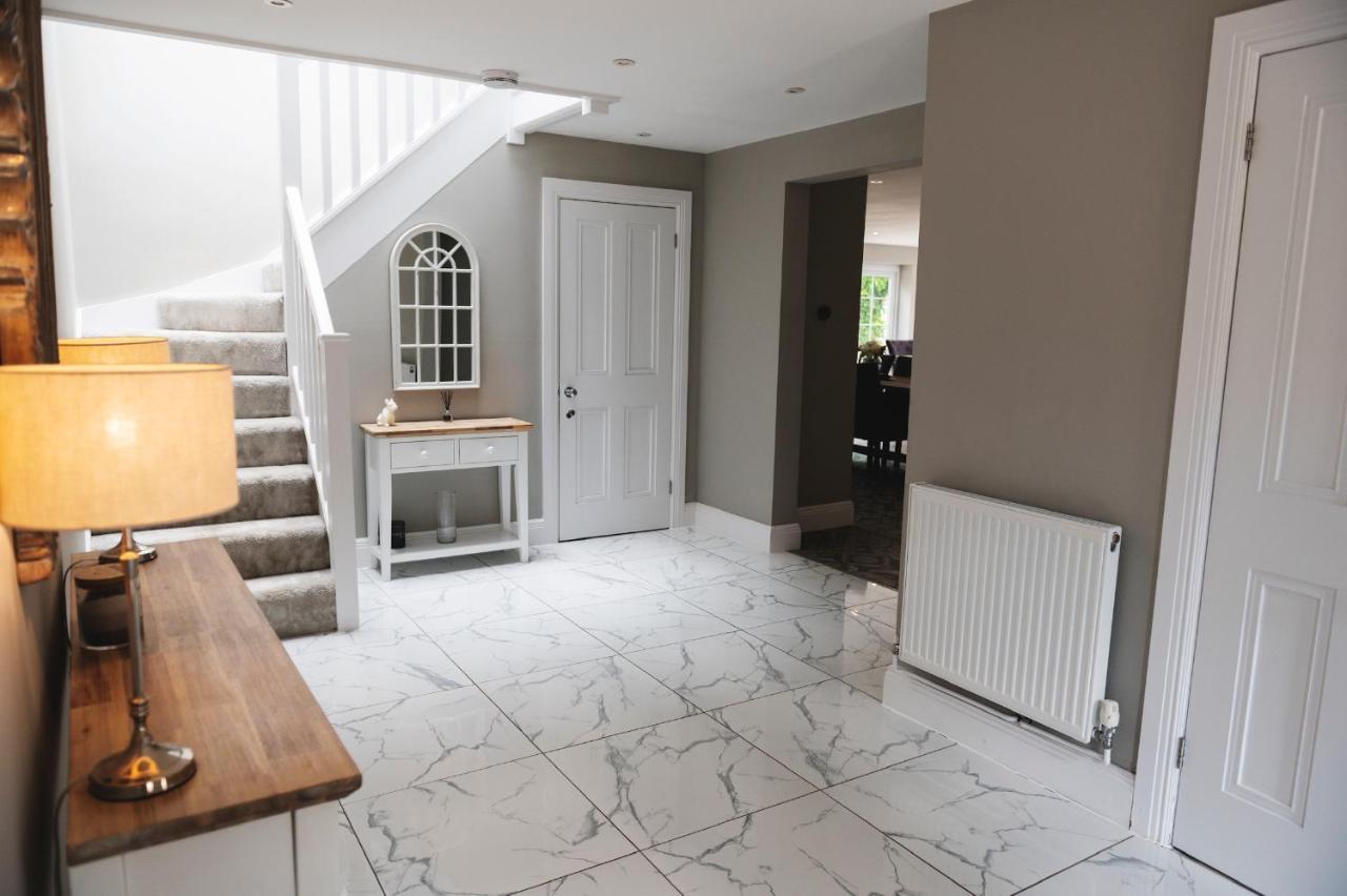 Large Country House - Hot Tub - Pool Table - Bbq - 5 Bedrooms - Log Burner Three Legged Cross Extérieur photo