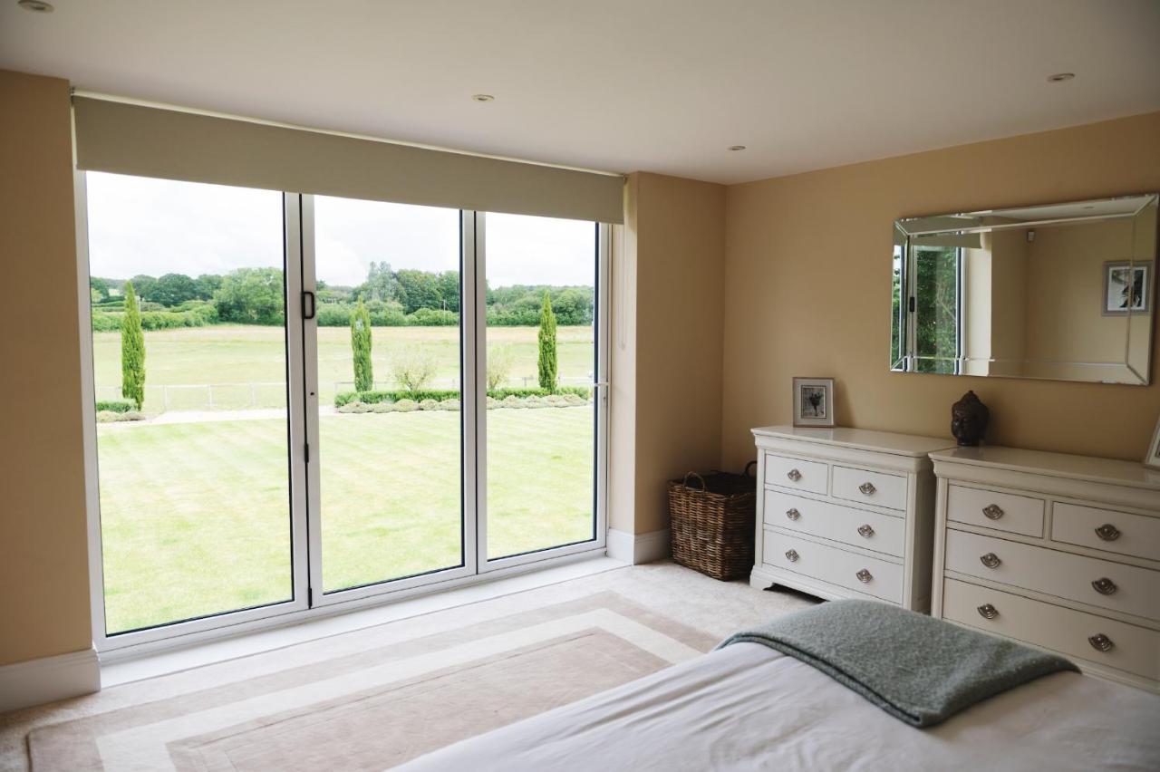 Large Country House - Hot Tub - Pool Table - Bbq - 5 Bedrooms - Log Burner Three Legged Cross Extérieur photo